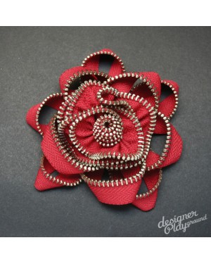 Rose Zipper Brooch in Red with Silver teeth